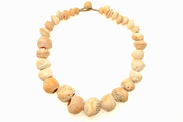 Cream Excavated Shells Necklace