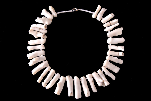 Chinese Sea Bamboo Cream Coloured Coral Thick Drops Necklace