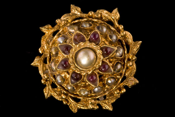 22ct. Gold Plated, Pearls and Garnets Circular Ring
