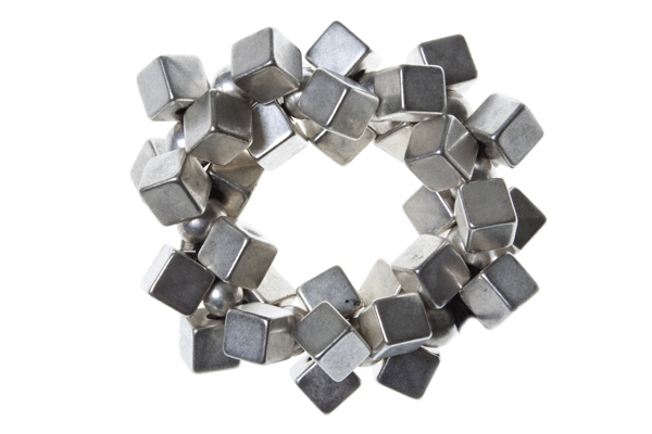 Silvered Eta Metal Cubes And Round Beads Bracelet