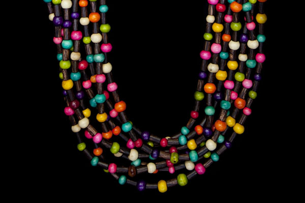 Make Your Own Necklace with Scarf Material and Large Beads-tuongthan.vn