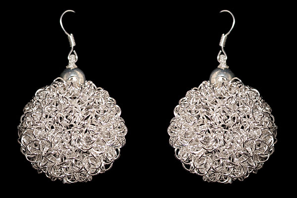 Silvered Metal Interlocking Wires Round Earrings