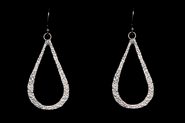 Silver Plated Banded Teardrops Earrings