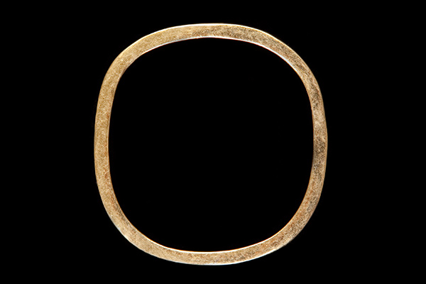 Golden Metal Thin Flat Bangle