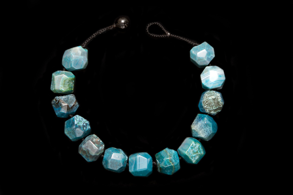 Dark Turquoise Dyed Agate Large Smooth Facetted Beads Knotted Necklace