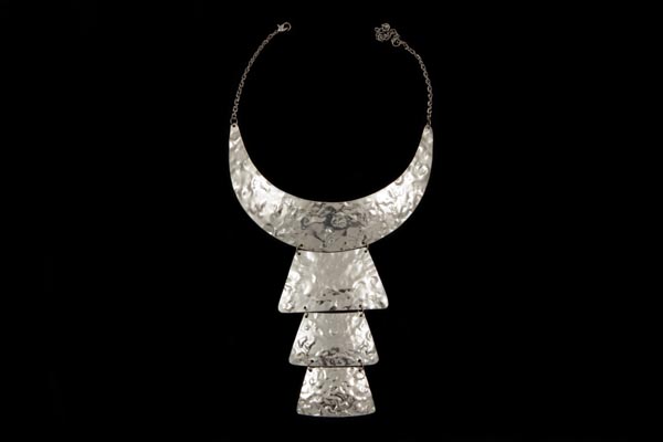 Silvered Metal Four Large Flat Patterned Surface Linked Pendants On A Silvered Metal Chain Necklace