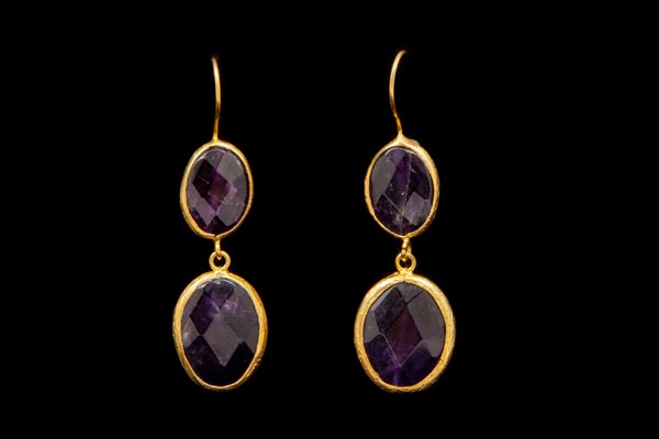 Gold Plated Two Linked Oval Bands Earrings Inlaid With African Amethyst Facetted Oval Cabochons