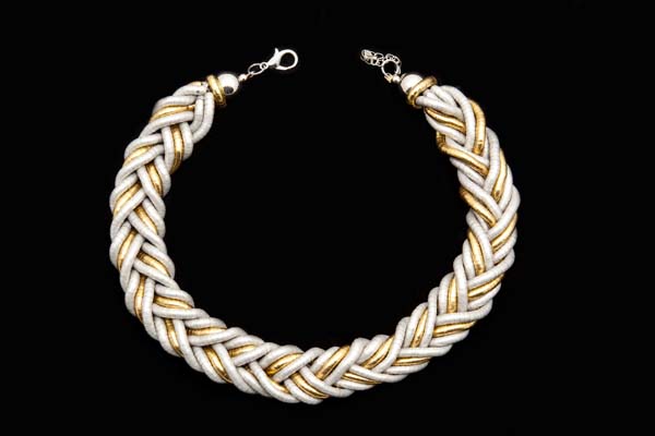 Golden And Matt Silvered Metal Interlocking Flexible Bands Wide Necklace