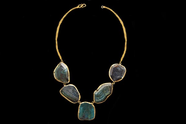 Gold Plated Chain Links Necklace With Five Large Dark Blue/Green Banded Facetted Agates