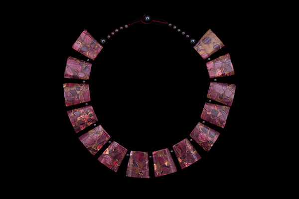A Necklace Of Fourteen Ruby Red Dyed Jasper Trapezoid Shaped Drops With Garnet Round Spacers