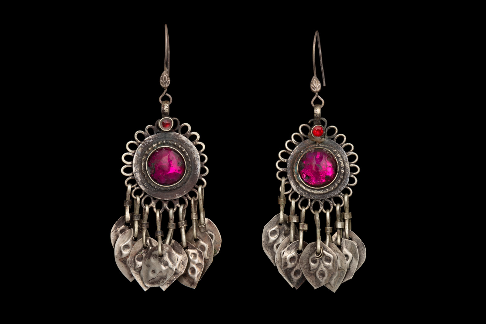 Cochi Tribal Silvered Metal Circular Drop Earrings With Pink Facetted Glass Centres. Afghanistan
