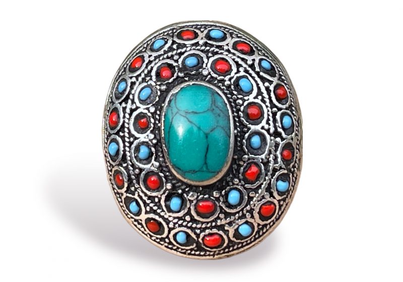 Oval Turquoise Cabochon (10kt) Ring with fleur-de-lis shoulders – Fated  Threads