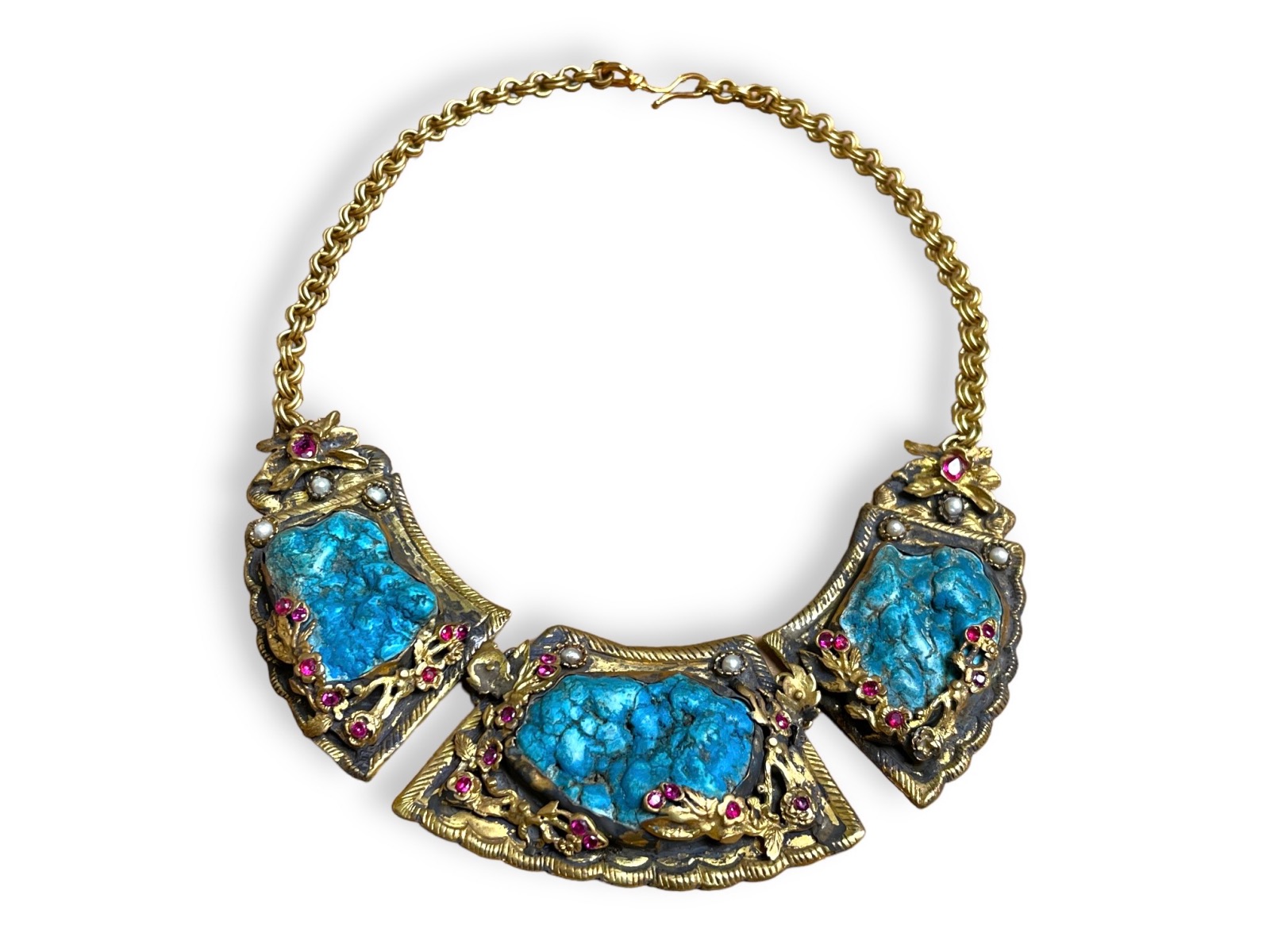 A Nepalese Gold Plated Chain Links Necklace With Three Curved Floral Patterned Panels, Each Inlaid With A Turquoise Nugget. - Image 2