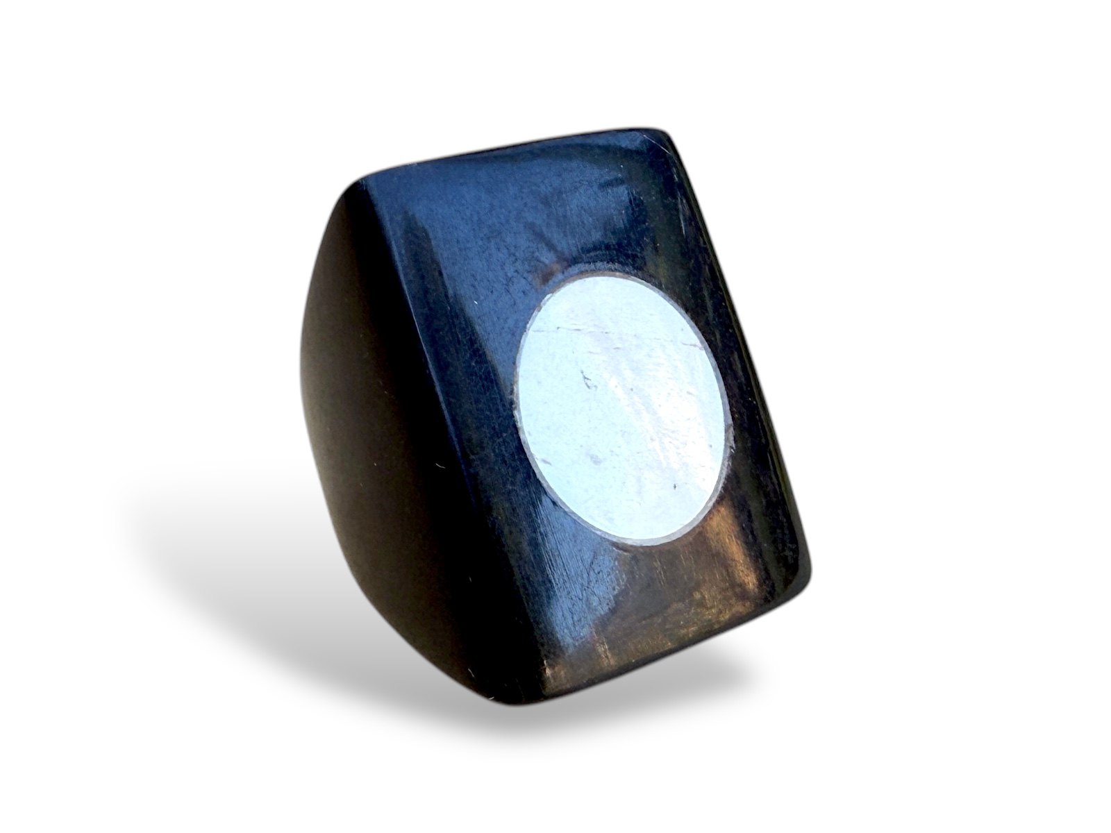 A West African Black Horn Ring With A Flat Rectangular Top, Inlaid With A Cream Coloured Horn Circular Panel. - Image 2