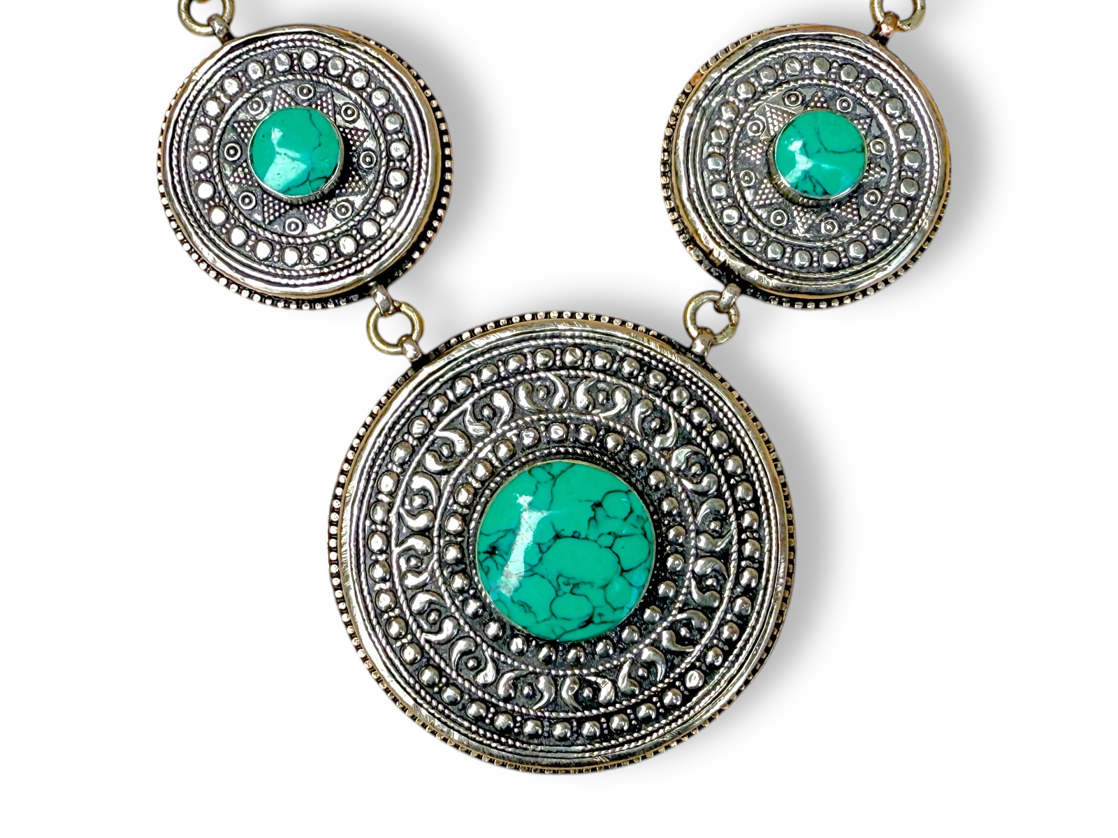 An Afghan Long Necklace Of Green Glass Beads, And Silver Plated Patterned Discs, Each With A Turquoise Domed Circular Centre. - Image 3
