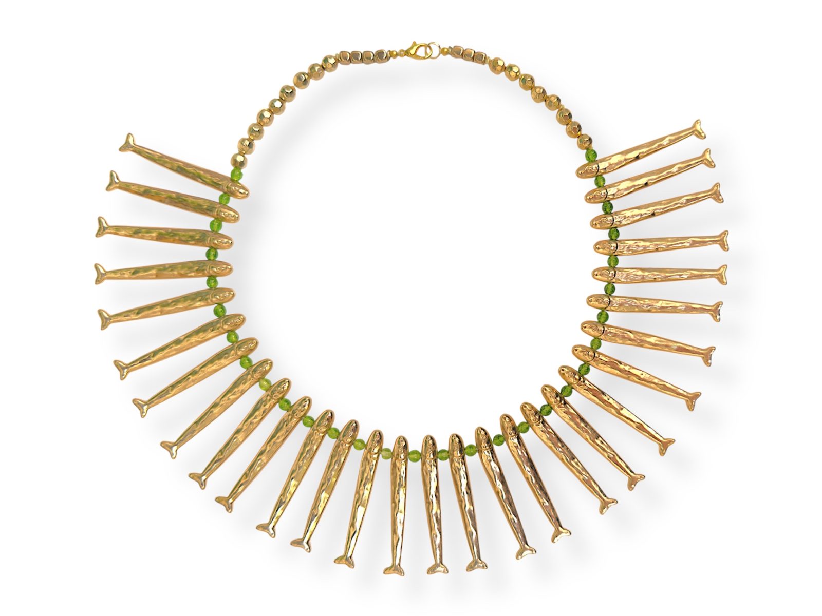 A Golden Metal Necklace Of Thirty Long Narrow Fish Drops, Facetted Green Glass Beads And Golden Metal Facetted Beads.