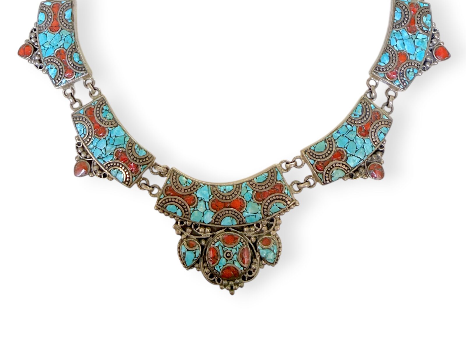 A Nepalese Silver Plated Curved Band Necklace, With Six Linked Curved Bands, Each With Turquoise And Red Glass Inlays. - Image 2